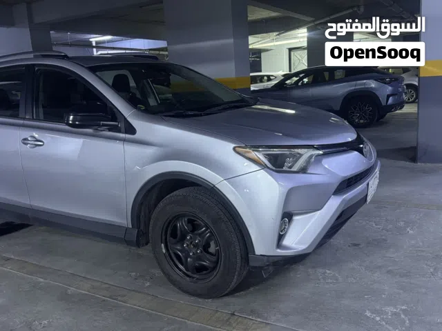 2018 Toyota RAV 4 LE