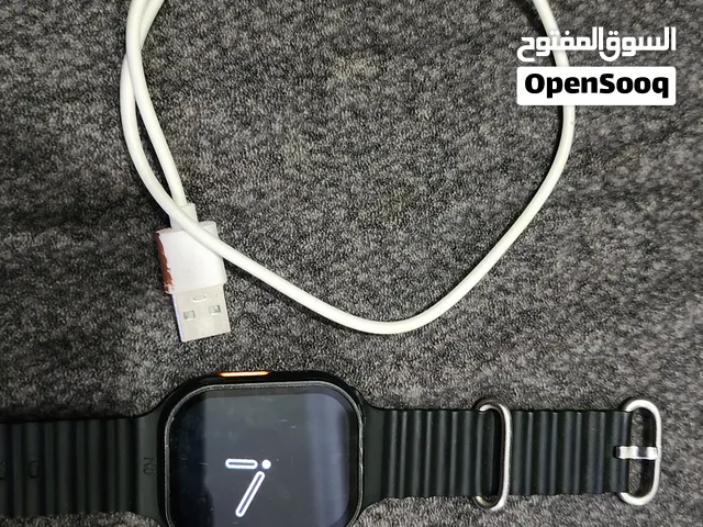ساعة ذكية Ultra مستعملة بحالة ممتازة مع الشاحن الأصلي