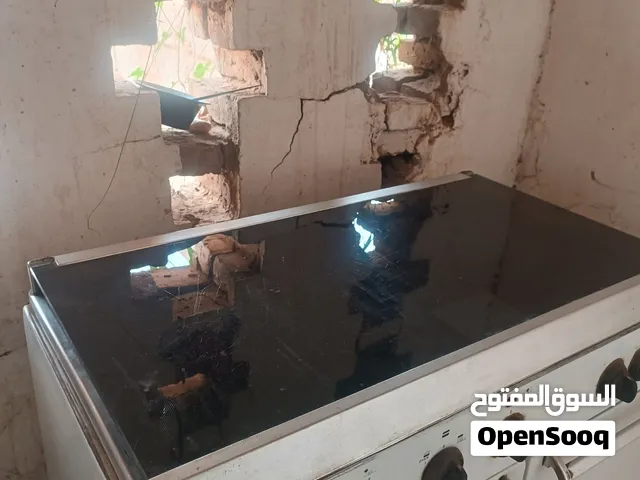 بوتوجاز وفرن غاز مع هيتر مستعمل قبل الحرب بحاله جيده