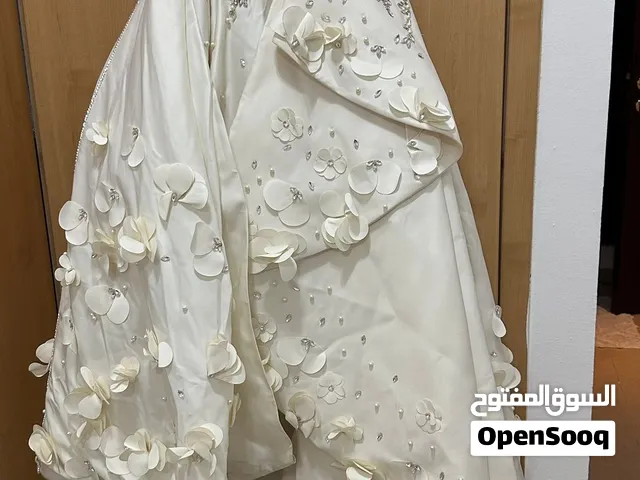 فستان زفاف للبيع