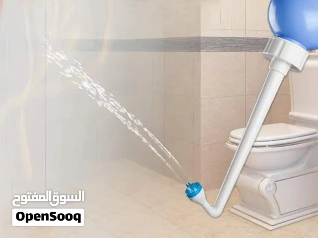 شطاف متنقل للسفر و الرحلات والبر تُتيح لك زجاجة الشطاف تنظيف نفسك بالماء بدلاً من ورق التواليت.