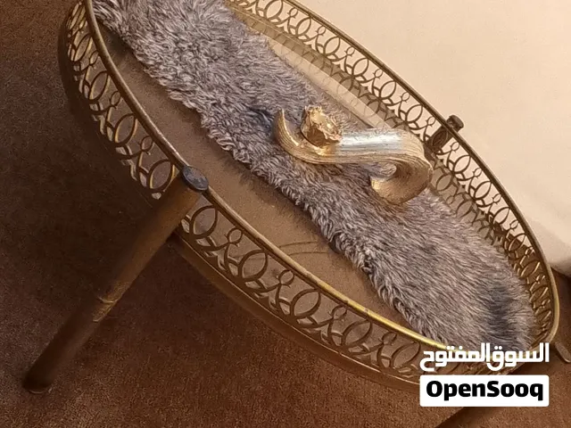 طاولة وسط تفصيل قزاز سوكريت ثقيل