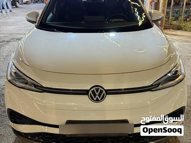 فولكسفاغن ID.4 X Pure plus موديل 2022 لون ابيض بانوراما متحركة