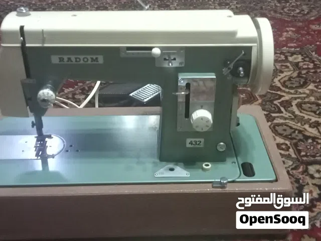 ماكينة خياطة  radom  432 بولندى جديدة لم تستخدم الا مرتين