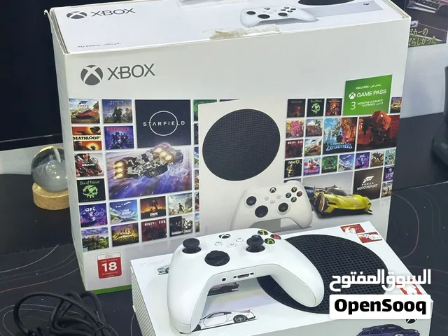 Xbox Series S Xbox for sale in Al Dakhiliya