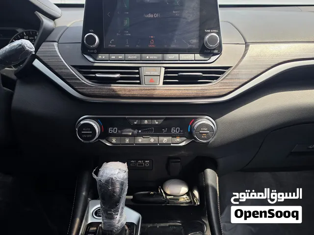 نيسان التيما