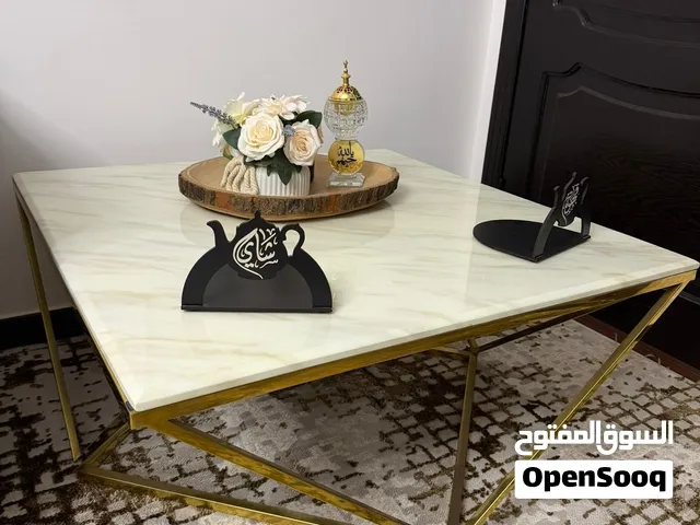 طاولة رخام و استيل للبيع