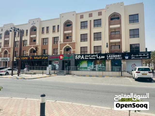 محل للبيع بعائد استثماري 11% – مجمع مزايا الفريد فى الموالح الجنوبيه