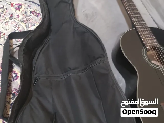 شنطة جيتار للبيع اصليه ثقيله