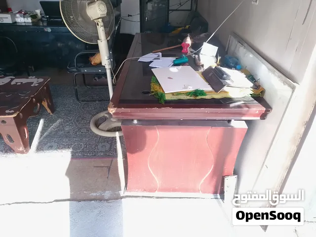 مكتب خشب؛ مكتب مدير، حجم كبير، استعمل بسيط