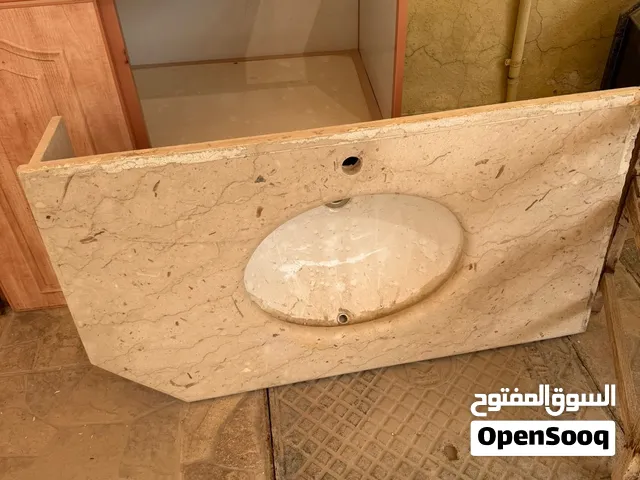 خزائن مطبخ ومغاسل رخامية