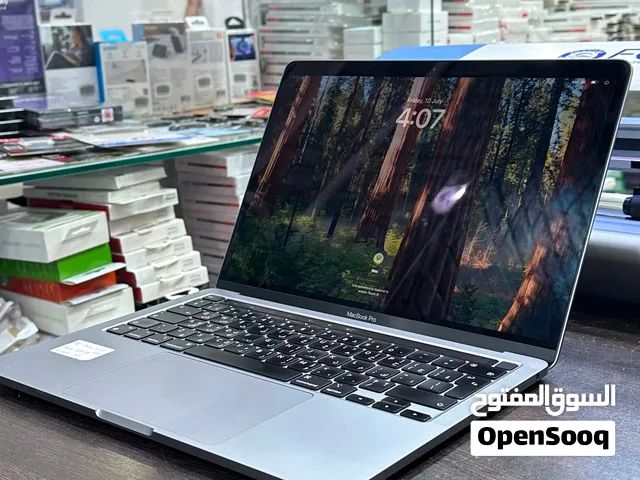 MacBook Pro 13 (M1, 2020)  8GB/512GB  Like New - كامل الملحقات