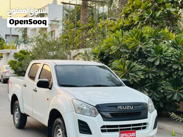 ISUZU D-MAX PICKUP 4X4 - Double Cabin  SINGLE OWNER  DIESEL  Fully Agency Maintained  Manama