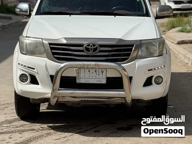 تويوتا هيلوكس 2014
