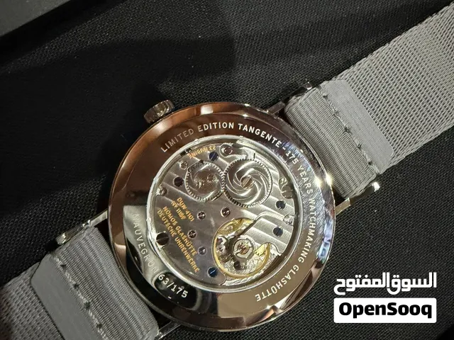 للبيع ساعة NOMOS Glashütte Tangente 38 Date  (إصدار محدود 175 سنة)