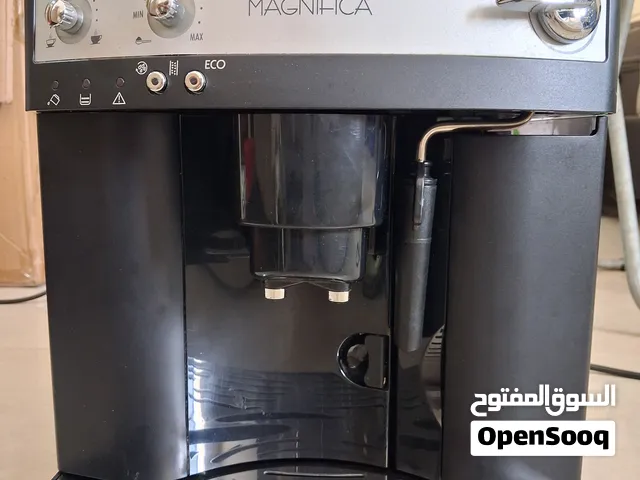 ماكينة تحضير القهوة من الحبوب الي كوب اوتوماتيكية بالكامل مع اداة طحن مدمجة من ديلونجي، ماكينة تحضير