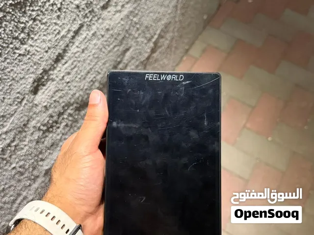 متوفره شاشة للكامرة من شركة Feelworled مع البطاريات  من شركة SmallRig والشاحن