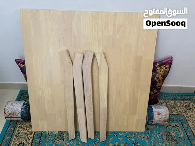 Solid Wood Table – Excellent Condition