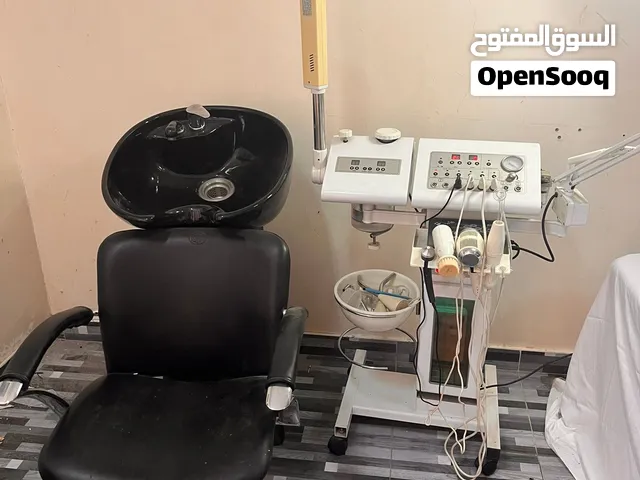فرصة ذهبية لا تُعوض! صالون نسائي مجهز بالكامل للبيع بسعر لقطة قابل للتفاوض