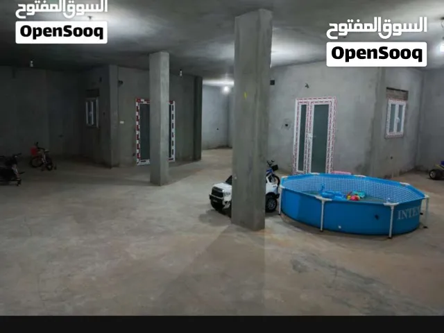 مساحة واسعة وجنان امامي