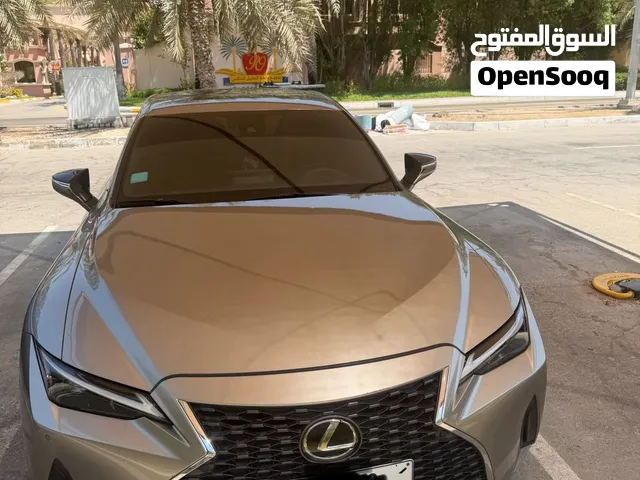 Used Lexus IS in Abu Dhabi