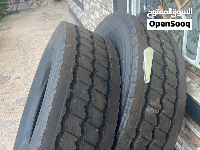 تايرات عدد ثنين للبيع