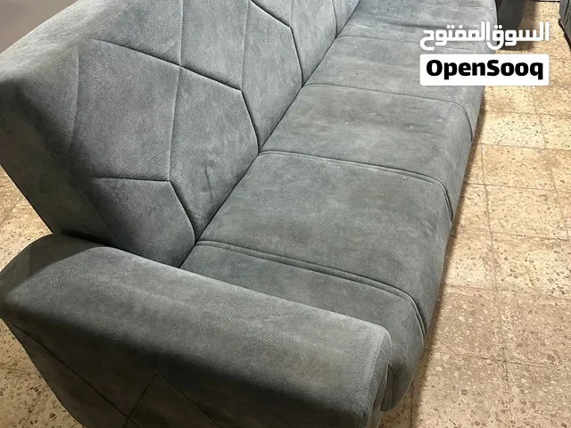 صالون للبيع مستعمل شبه جديد