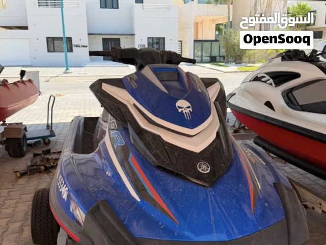 للبيع جت  سكي gb1800R  سيرفس جديد بطاريه جديده  بيمه سنتين  ستوك ما عليه شي  موديل 2020