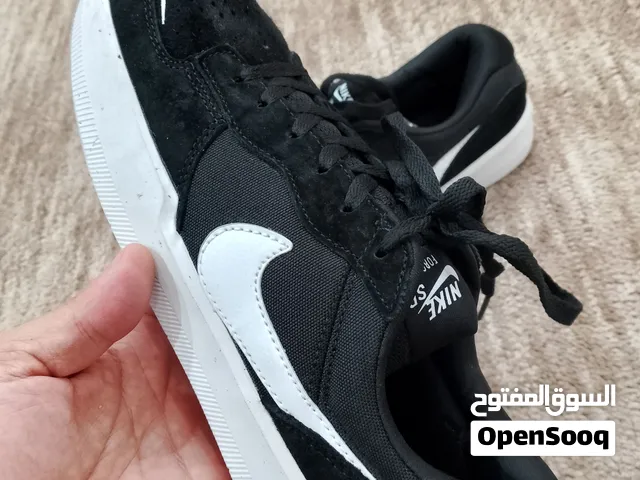 4 احذية وارد أروبي وكاله لساتهم جداد
