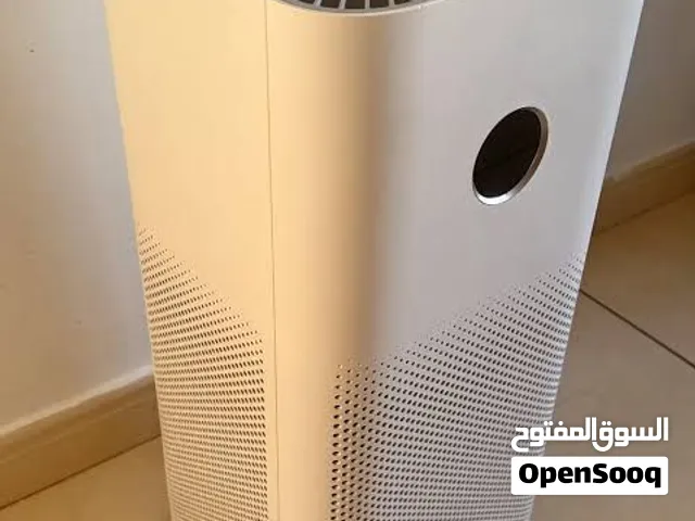 Xiaomi Smart Air Purifier 4 Pro هو جهاز ذكي لتنقية الهواء من شركة شاومي، مصم