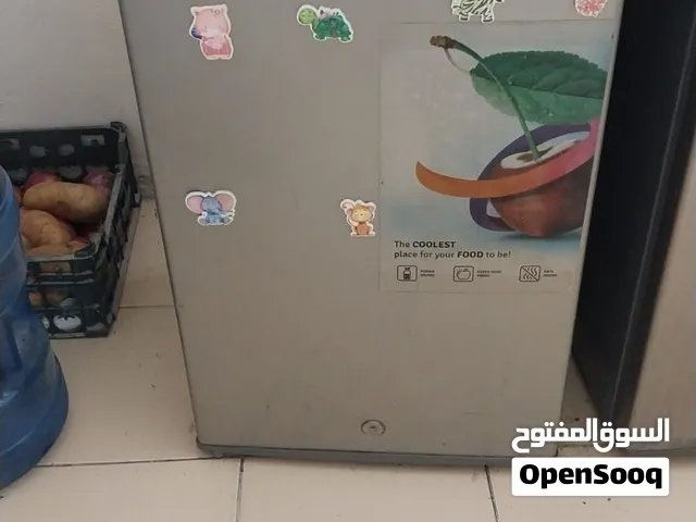 ثلاجه للبيع