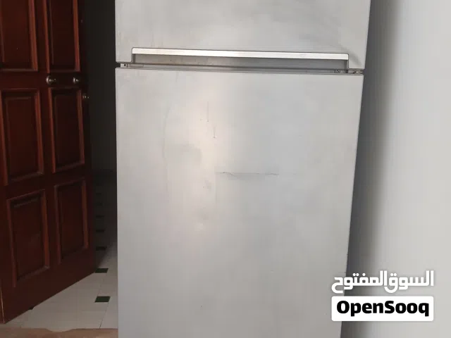 تلاجه مستعمله للبيع شغاله تلج أمره عشره على عشره