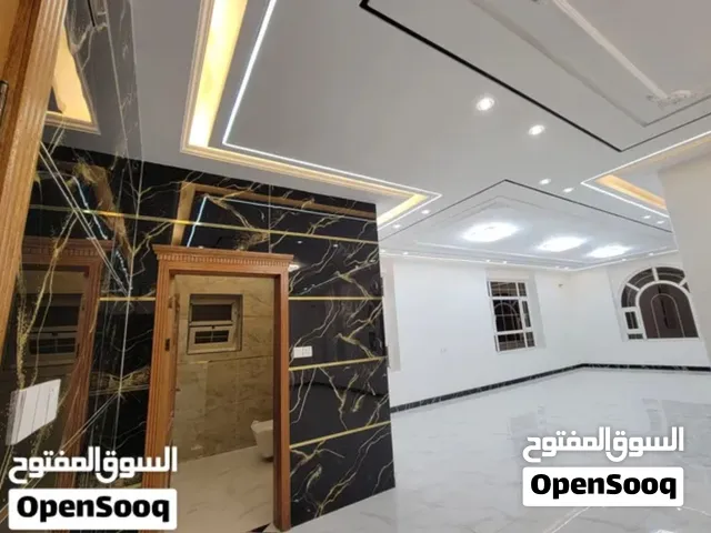 شقه فخامه جديد اول ساكن بلاصبحي جوار مترو مول ب150 الف نهايه اربع غرف وثلاثه حمامات