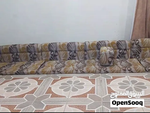 سلام عليكم جلسه عربيه كعده تحتوي على10 مقاعد جديده ونضيفه