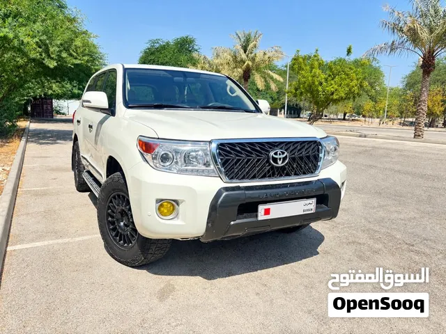 Toyota Landcruiser 2013 v6