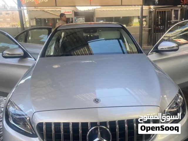 من المالك مباشرة  مرسيدس بنز الفئة-C 2020 C 200 موديل مستعمل بحالة ممتازة