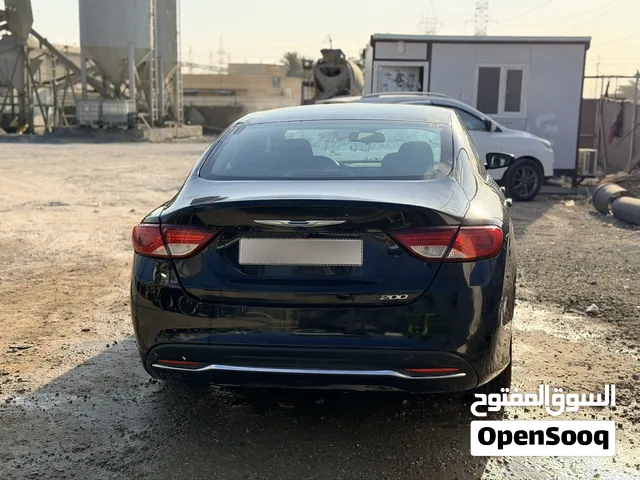 كرايسلر سي 200