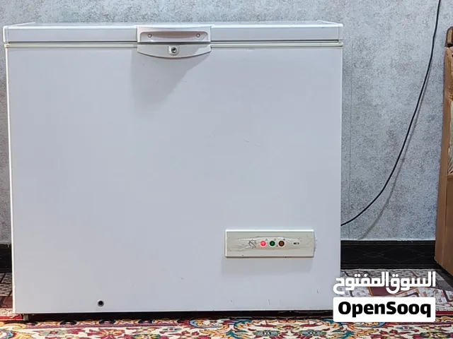 مجمده ماركه اندست الإيطالي على البلاد ماداخله تصليح تجميد ماشالله استخدام منزلي نضيف جداً