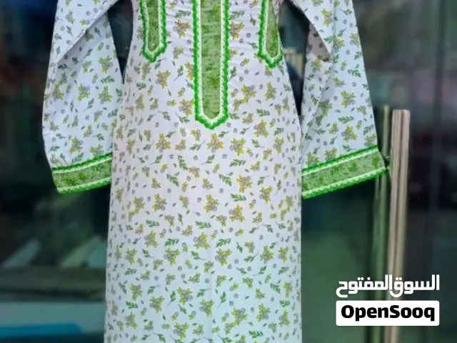 خياط تفصيل ملابس مطرح