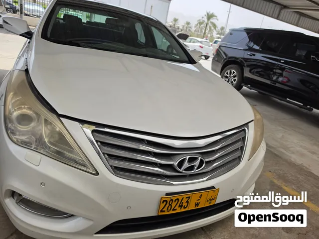 AZERA2014  KM120.000
