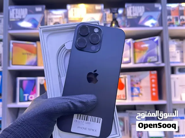 iPhone 16 pro max 256G   شرق اوسط مش ملعوب فيه ولا مغير فيه أي اشي جديد  ولا فيه أي خدشة