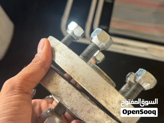 سبيسرات خمس براغي