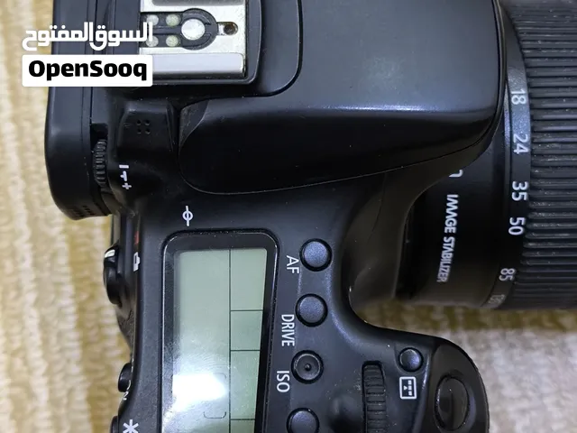 كاميرا كانون 70d للبيع نضافه شوفت عينك واستعمال قليل راسلني وتدلل