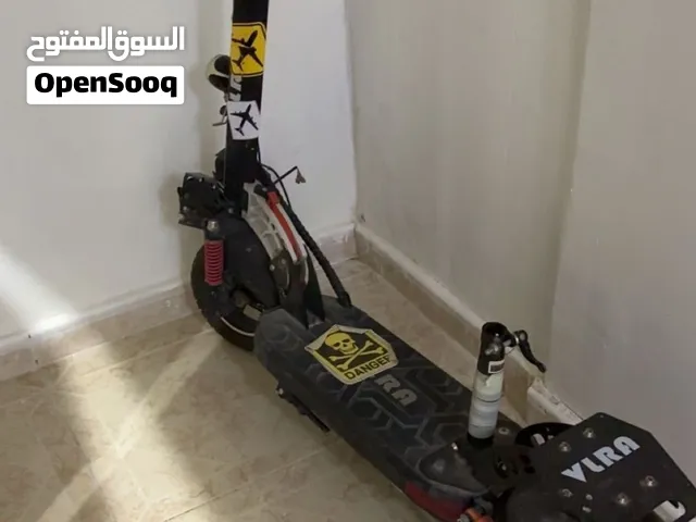 سكوتر كهربائي قابل للتبديل لاكن المفتاح ضايع فقط