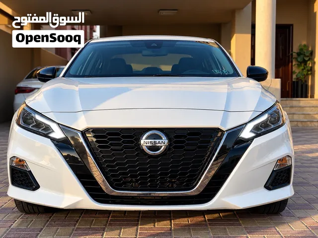 Used Nissan Altima in Ajman