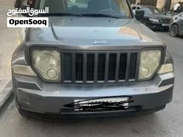 جيب ليبرتي 2012 للبيع