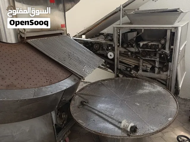 Fully automatic bread-baking machine