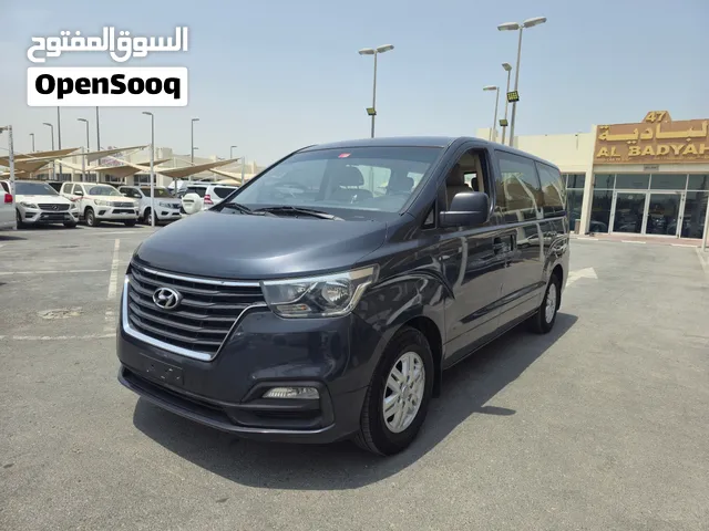 Hyundai H12020  nine-seater automatic GCC specs original paint first owner two agency keys