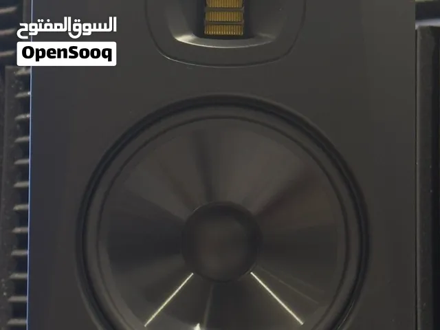 Adam audio t8v
