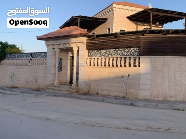 فيلا فاخرة للبيع في أريحا – حي نويعمة